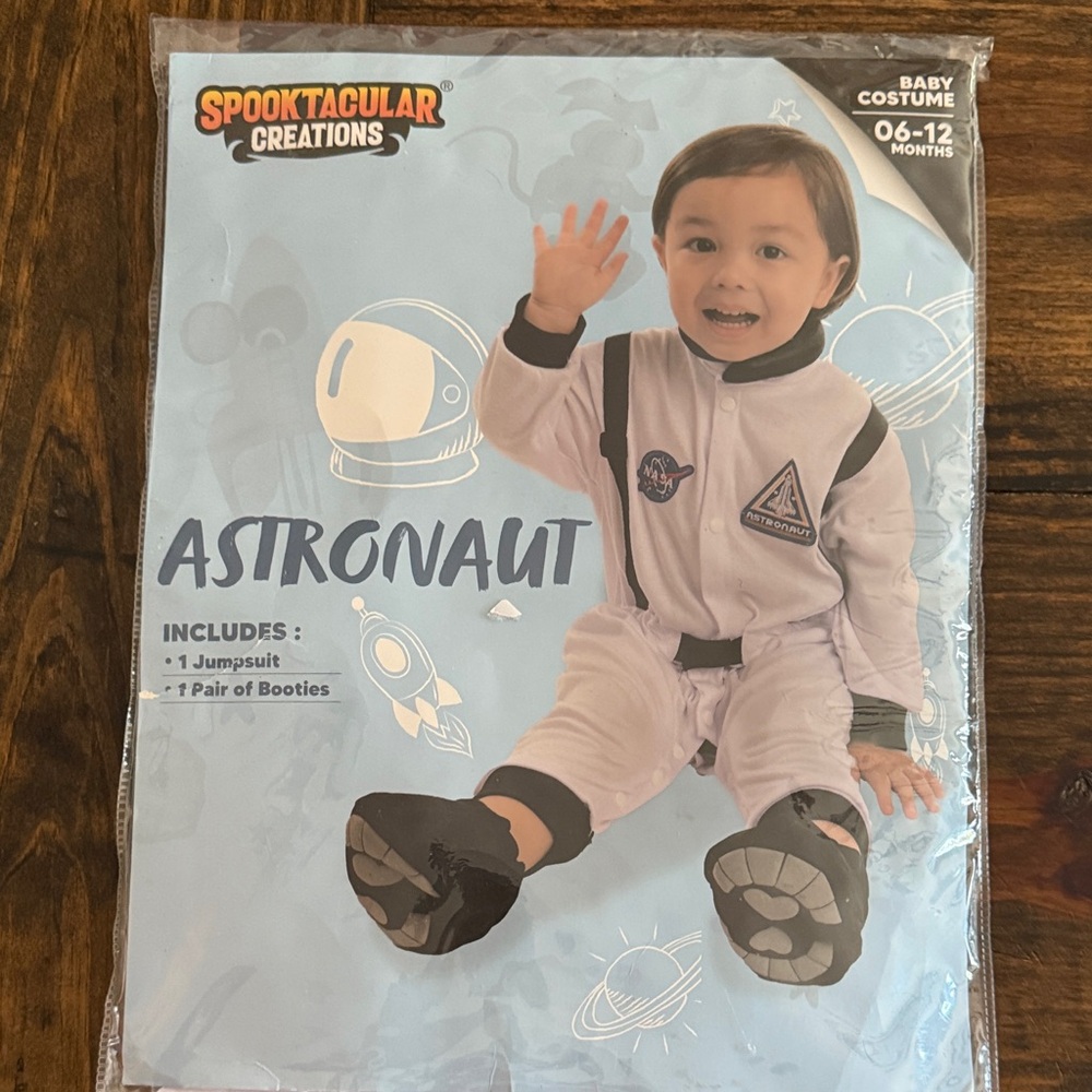 Spooktacular Creations Astronaut Costume for Infants - White and Black (6-12 M)